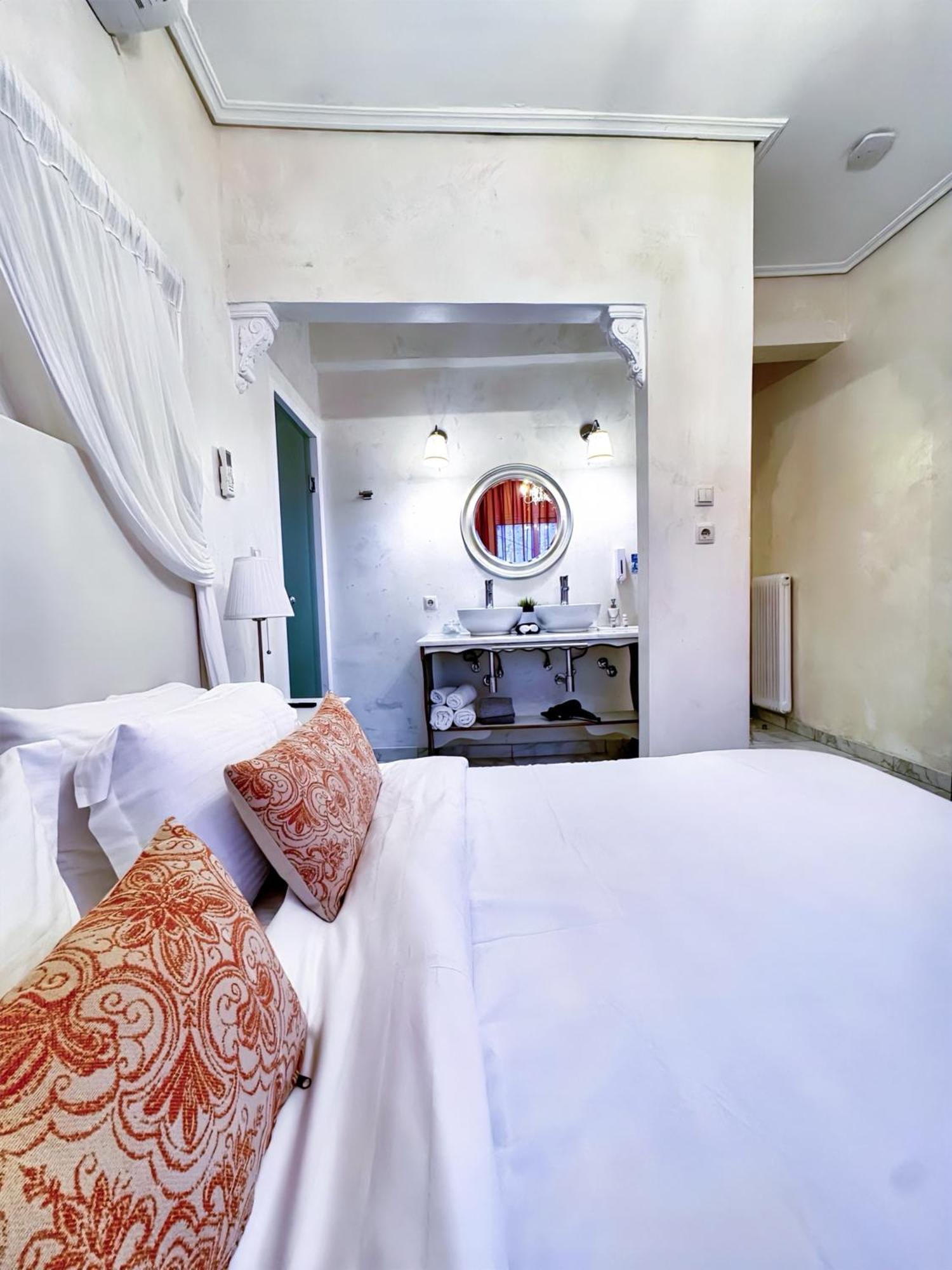 Panorama Suites & Spa - Adults Only Stómion Rum bild