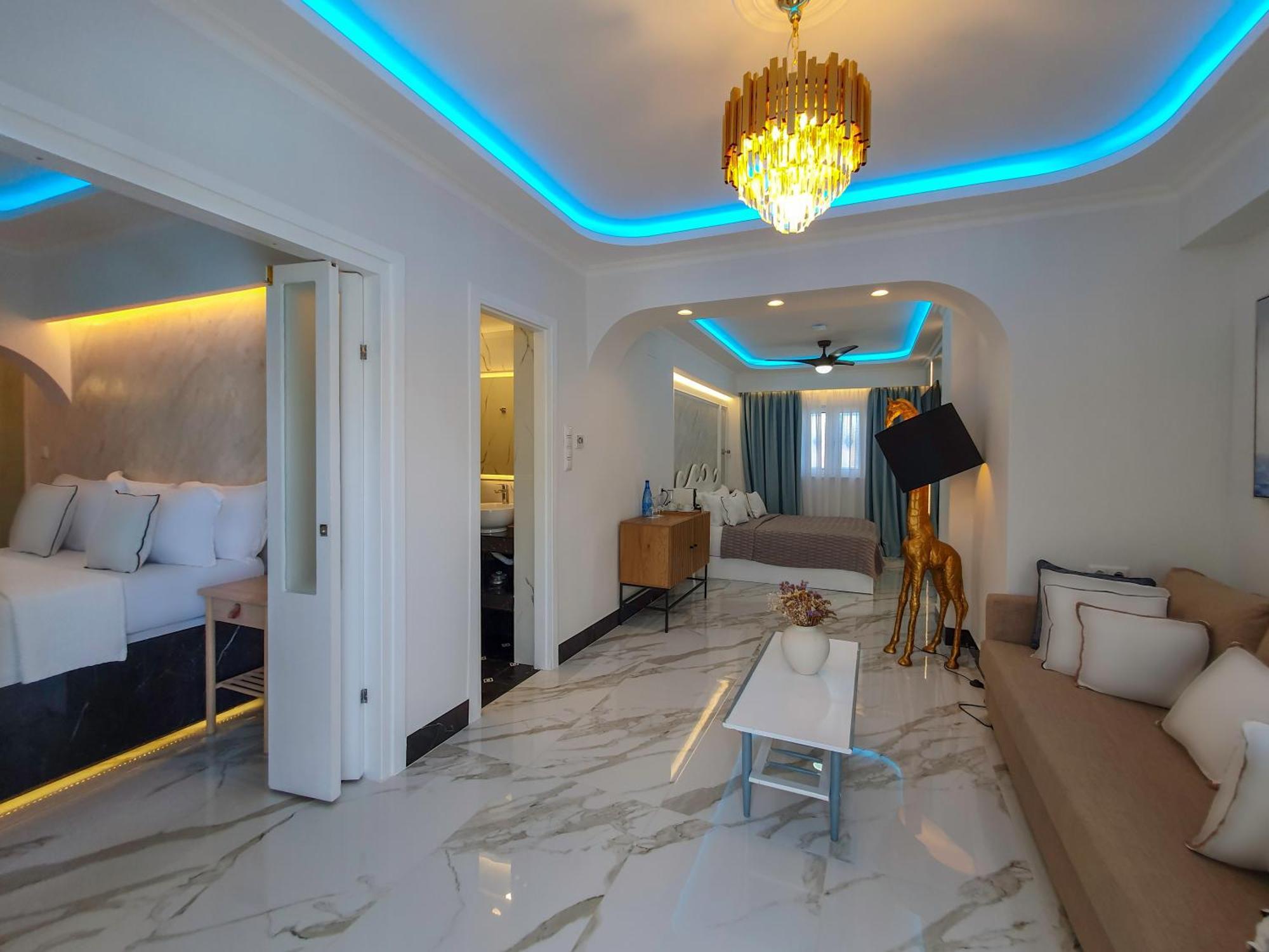 Panorama Suites & Spa - Adults Only Stómion Rum bild