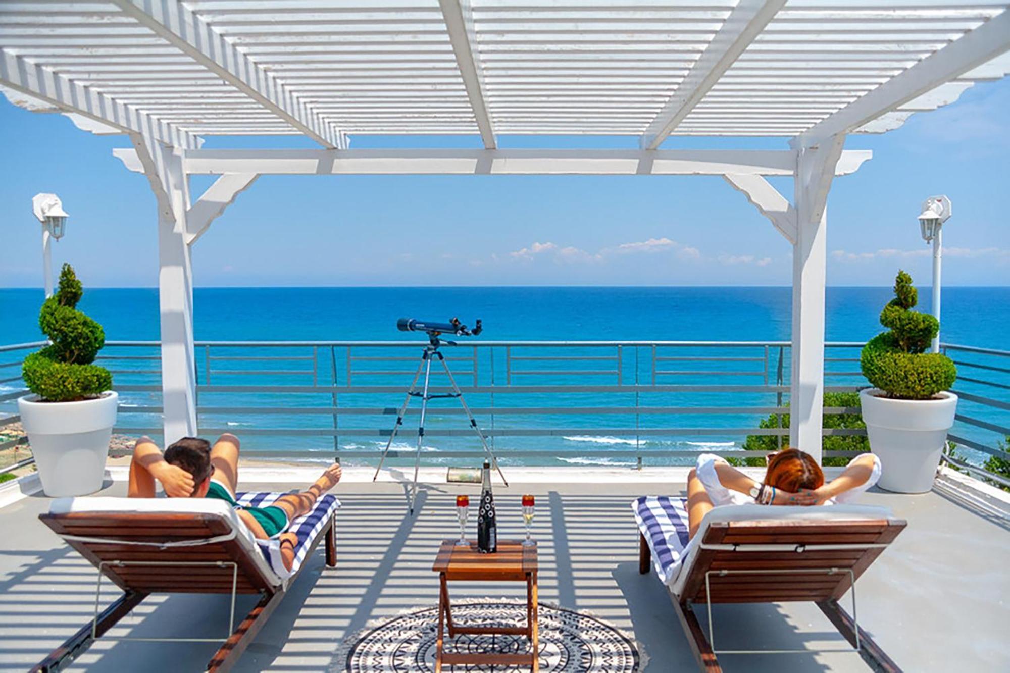 Panorama Suites & Spa - Adults Only Stómion Rum bild