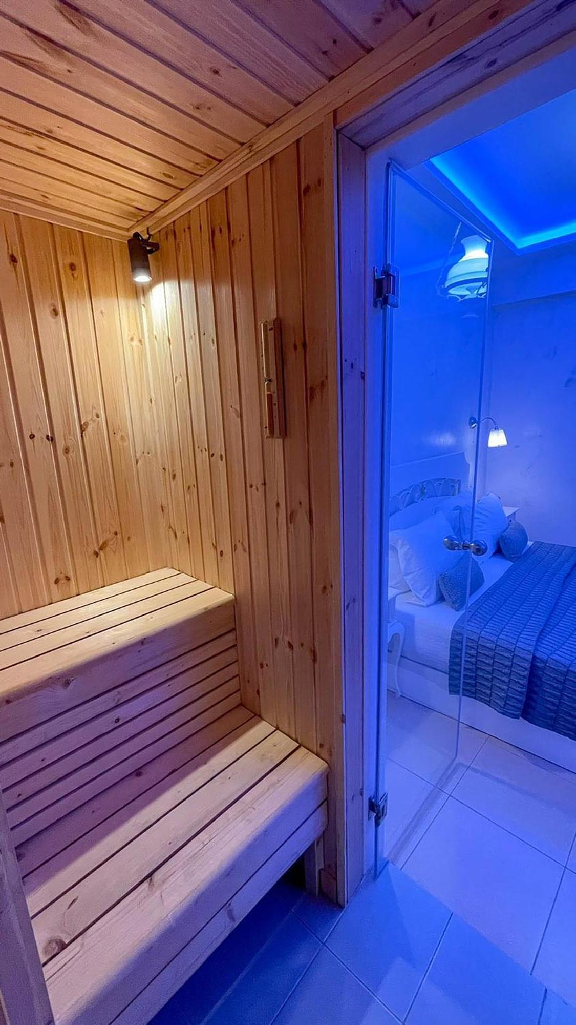 Panorama Suites & Spa - Adults Only Stómion Rum bild