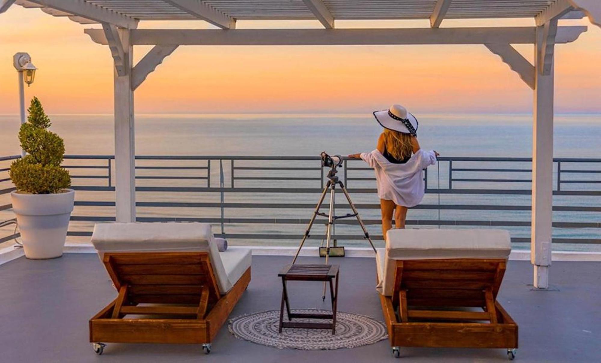 Panorama Suites & Spa - Adults Only Stómion Rum bild